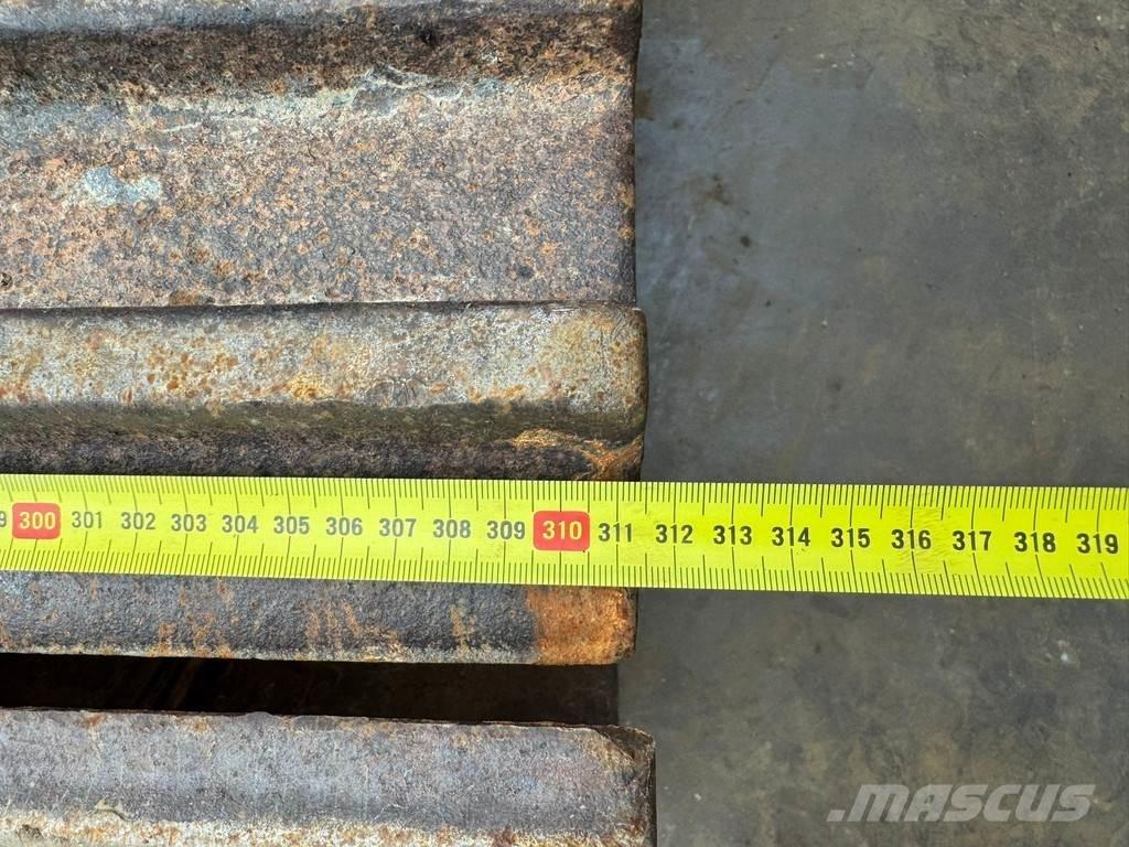 CAT 319DL Vikšriniai ekskavatoriai