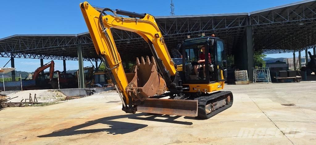JCB 86 C-2 Vikšriniai ekskavatoriai