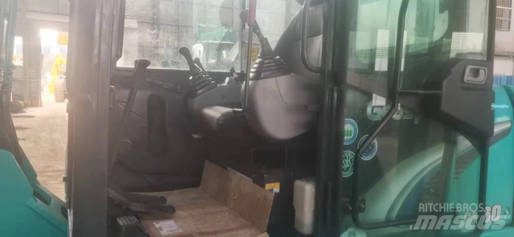 Kobelco 60-8 Vikšriniai ekskavatoriai