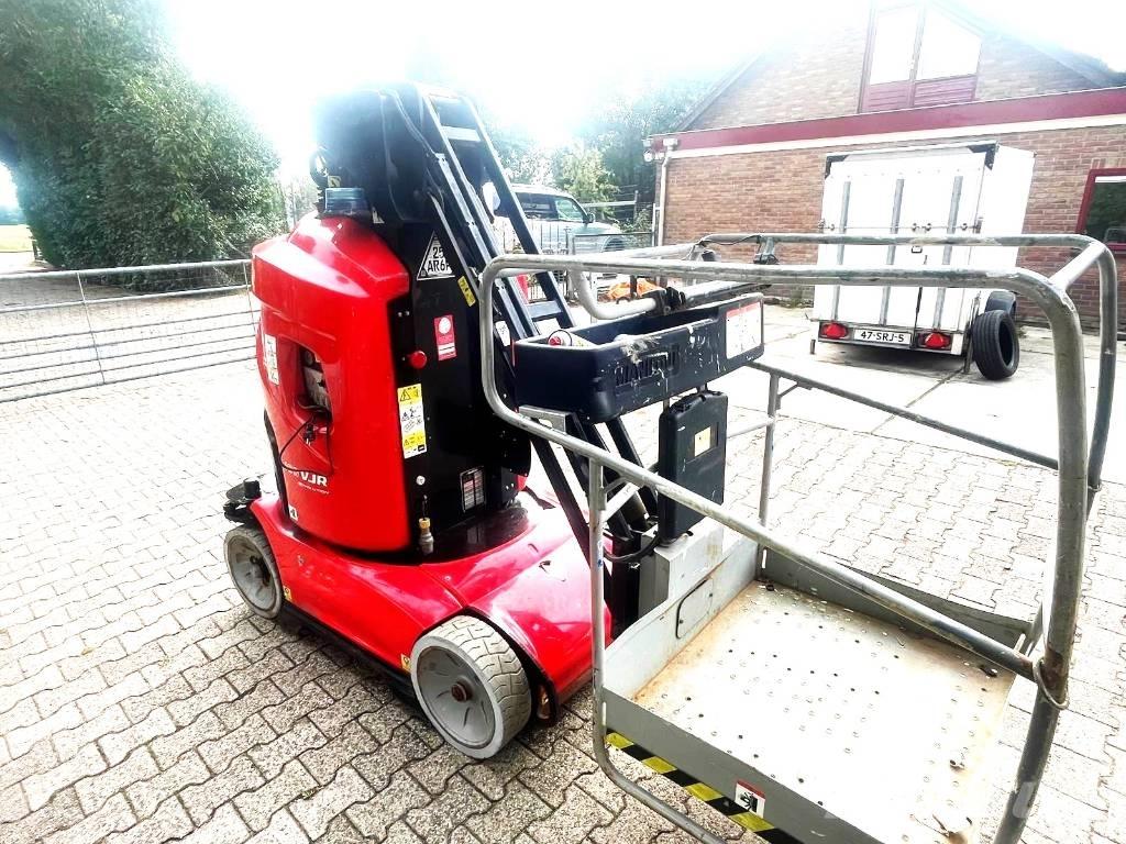 Manitou 100 VJR Vertikalūs stiebiniai keltuvai