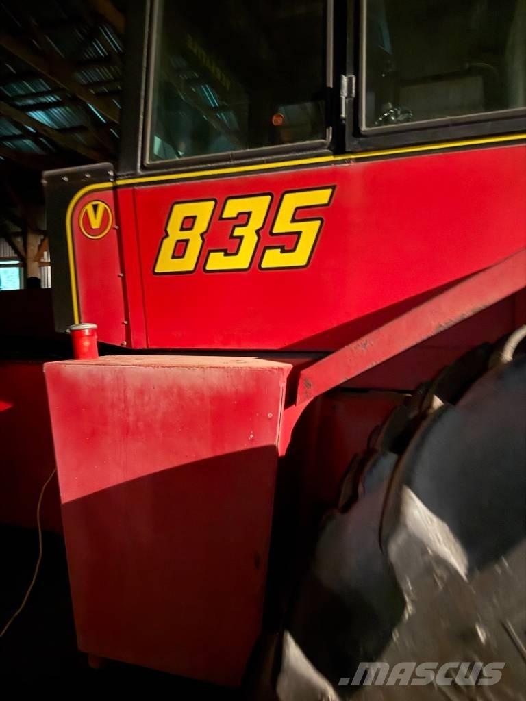 Versatile 835 Traktoriai