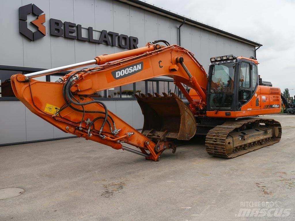 Doosan DX 255 LC-3 Vikšriniai ekskavatoriai