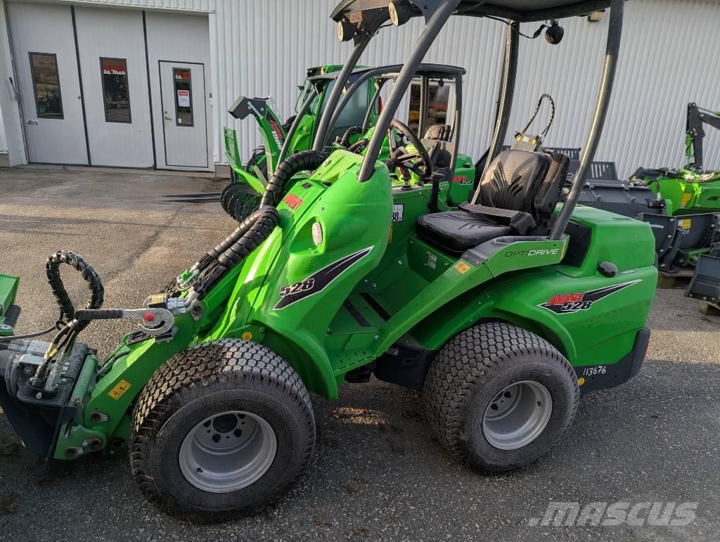 Avant 528 Krautuvai su šoniniu pasukimu