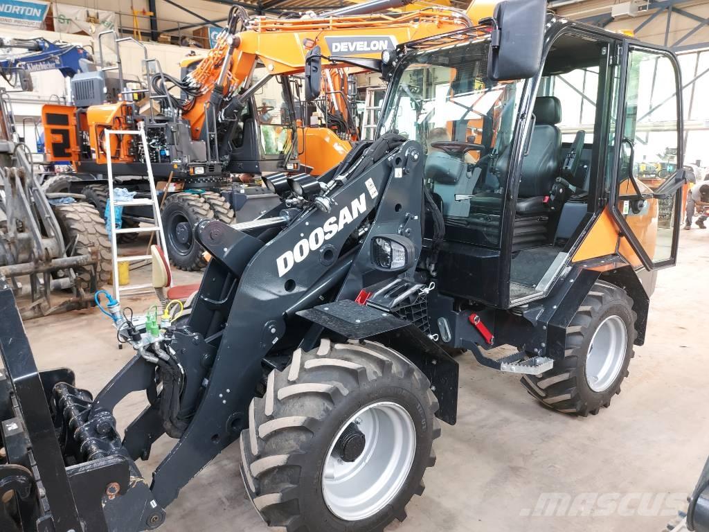 Develon DL 60-7 Naudoti ratiniai krautuvai