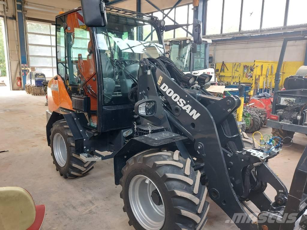 Develon DL 60-7 Naudoti ratiniai krautuvai