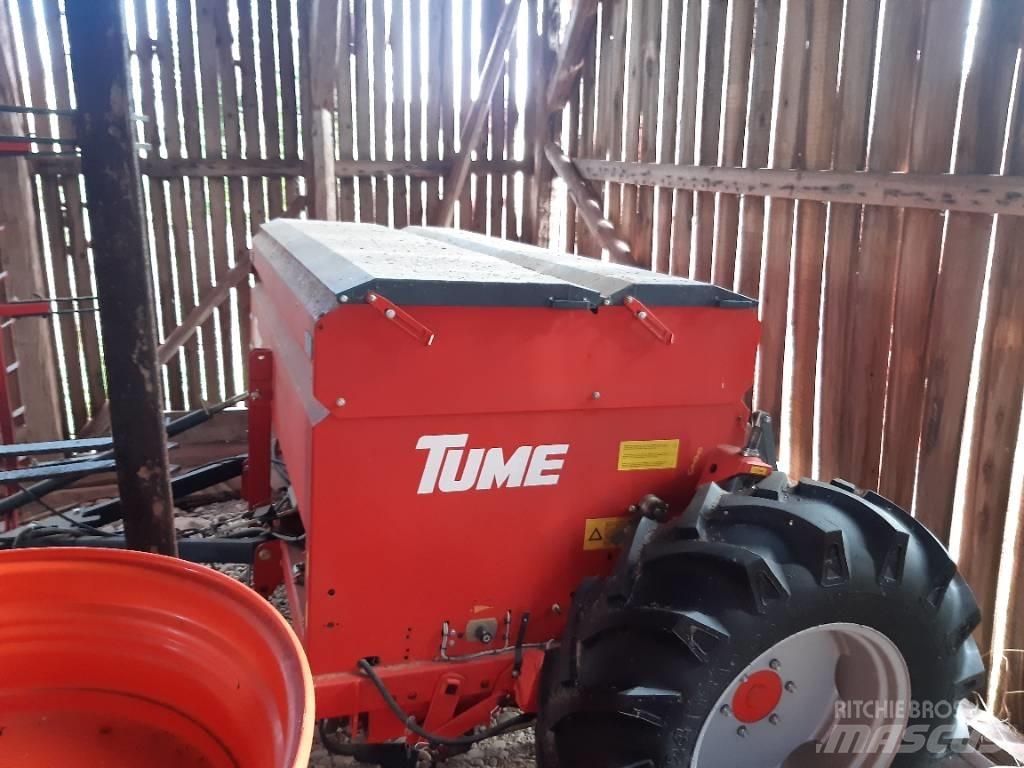 Tume HKL2500 Sėjamieji kombainai