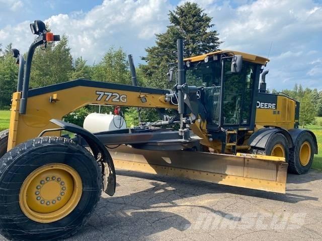 John Deere 772 G Greideriai