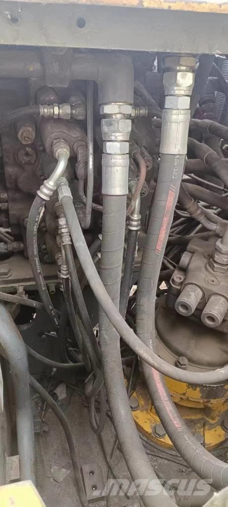 Sumitomo SH120 Vikšriniai ekskavatoriai