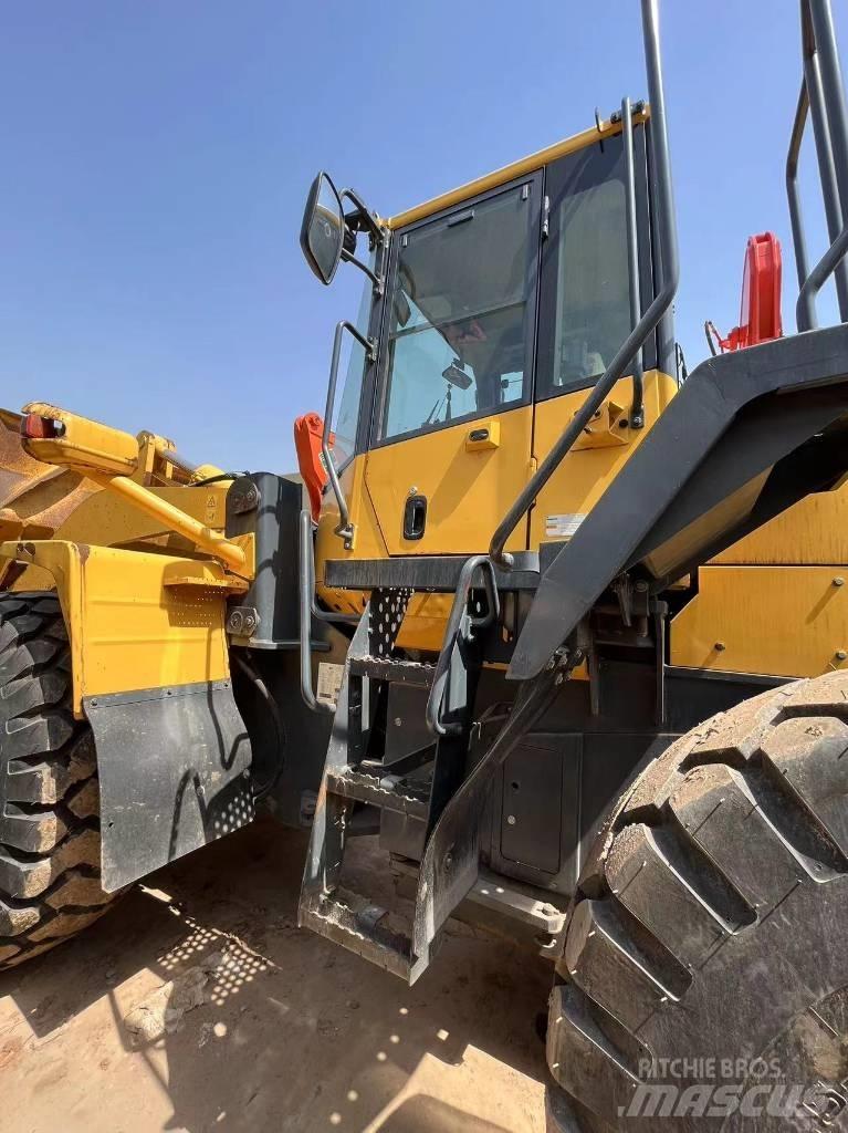 Komatsu WA 380 Naudoti ratiniai krautuvai
