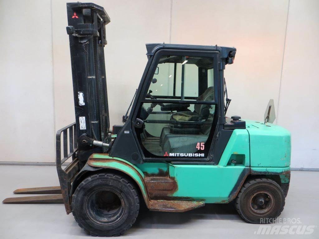 Mitsubishi FD45K Dyzeliniai krautuvai