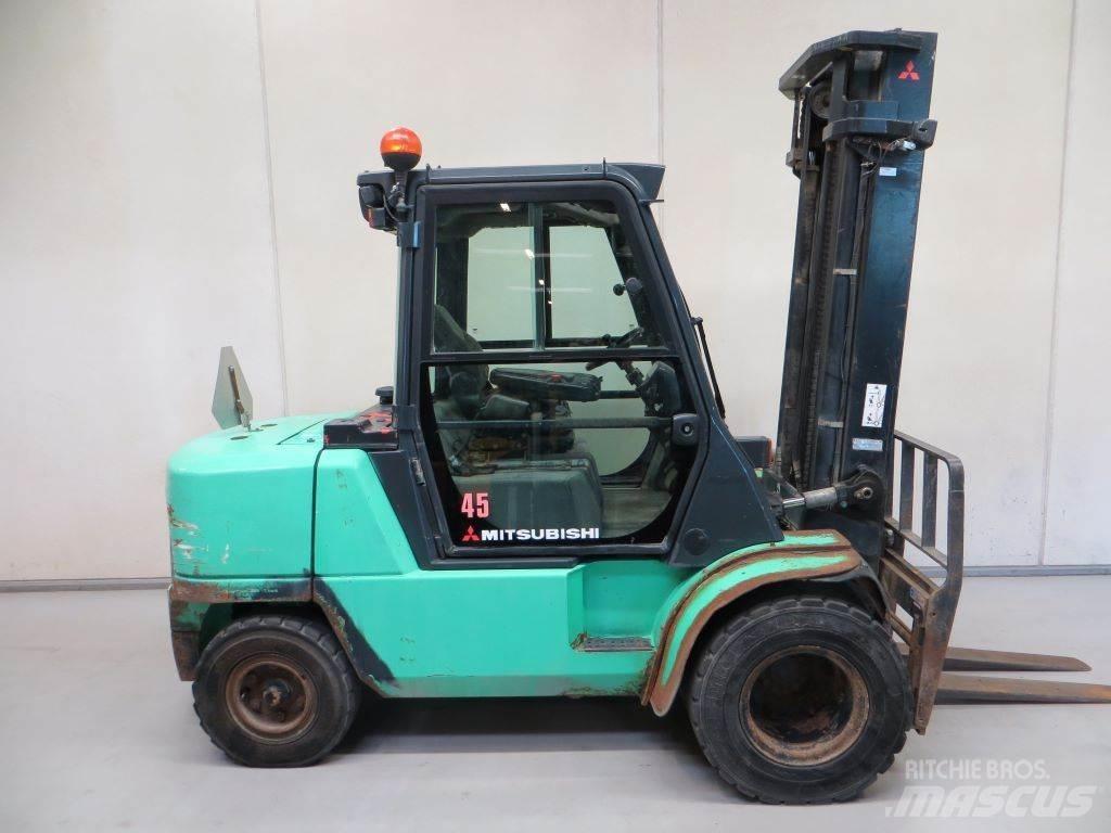 Mitsubishi FD45K Dyzeliniai krautuvai