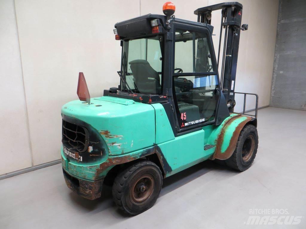 Mitsubishi FD45K Dyzeliniai krautuvai