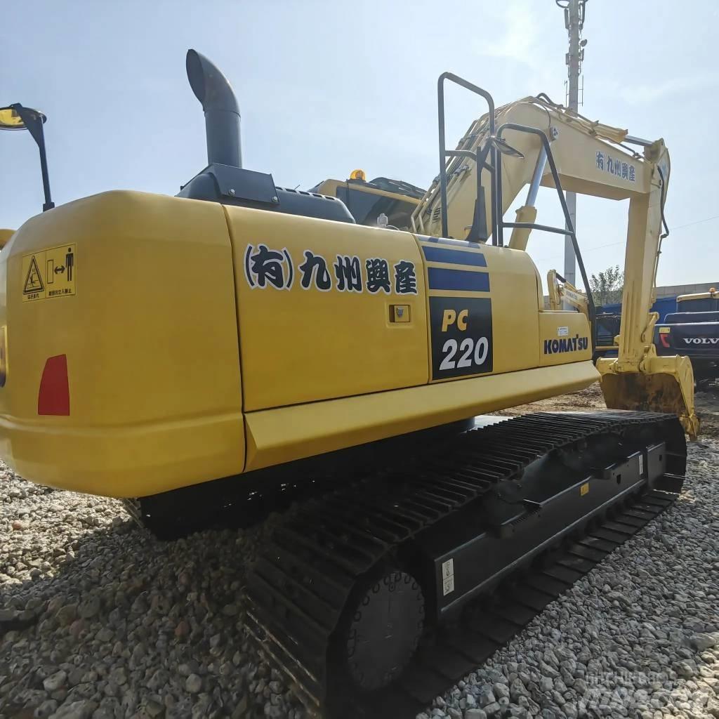 Komatsu PC 220-8 Vikšriniai ekskavatoriai