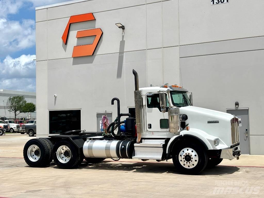 Kenworth T 800 Naudoti vilkikai