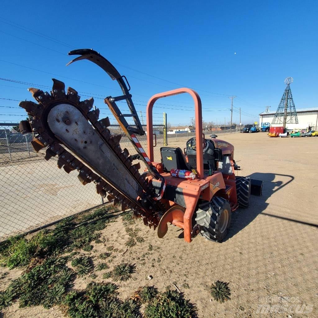 Ditch Witch RT 45 Tranšėjų ekskavatoriai