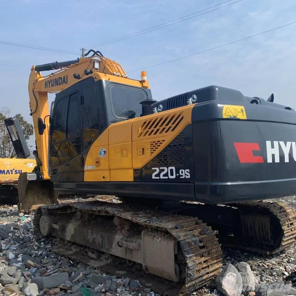 Hyundai 220LC-9S Vikšriniai ekskavatoriai
