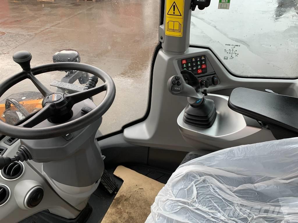 CASE 721 G+ Naudoti ratiniai krautuvai