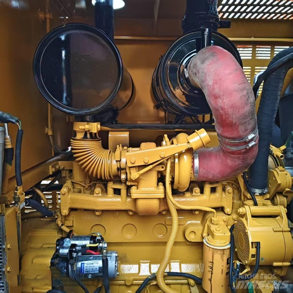 CAT 140 H Greideriai
