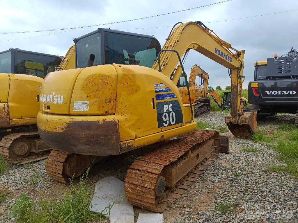 Komatsu PC 90 Vikšriniai ekskavatoriai