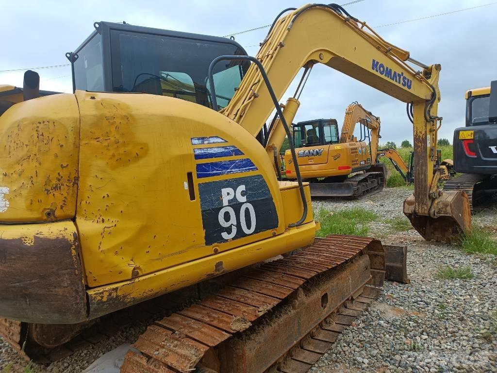 Komatsu PC 90 Vikšriniai ekskavatoriai