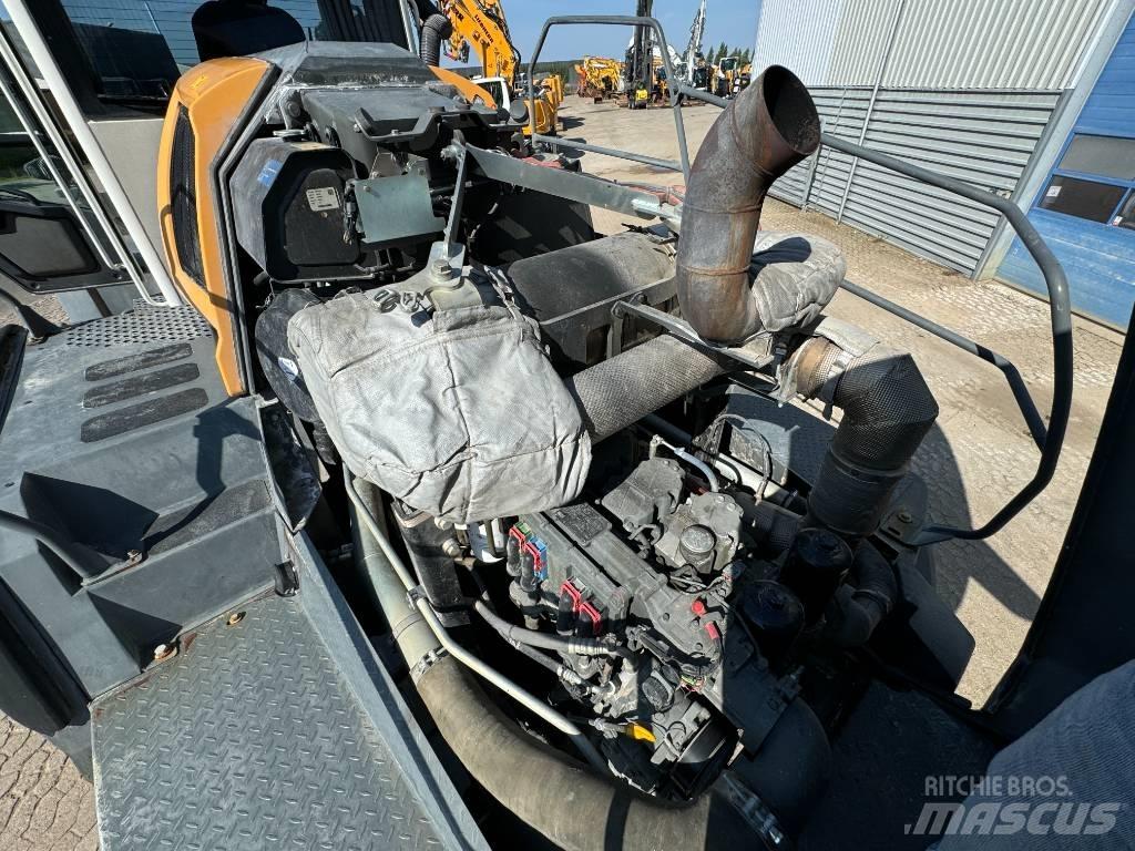 Liebherr L 576 Naudoti ratiniai krautuvai