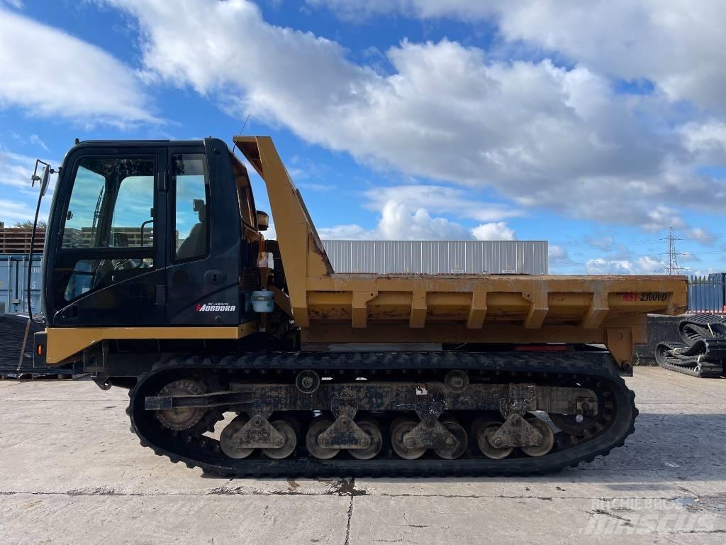 Morooka MST 2300 Vikšrinė savivartė technika
