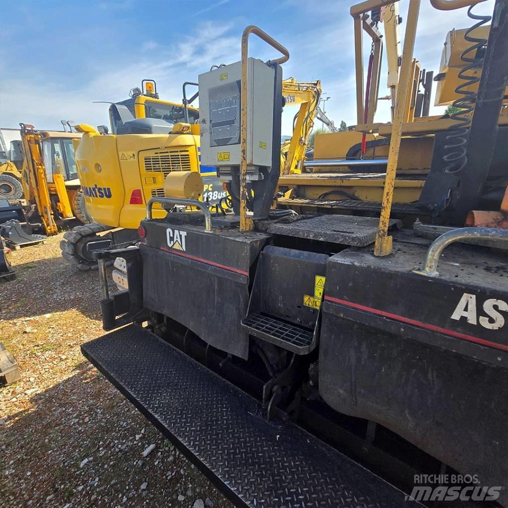 CAT AP 600 Asfalto klotuvai