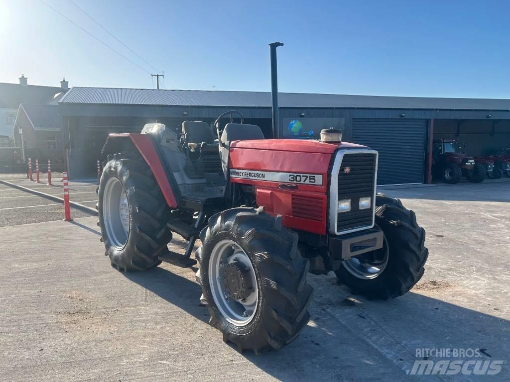 Massey Ferguson 3075 Traktoriai