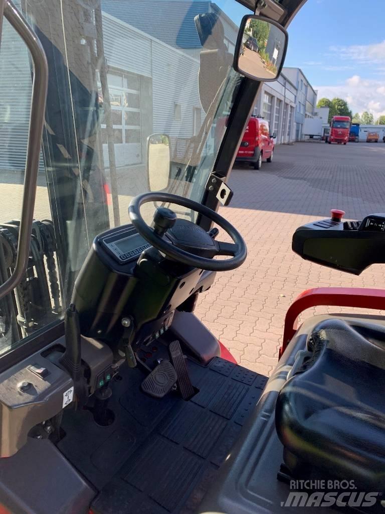 Manitou ME425C Elektriniai šakiniai krautuvai