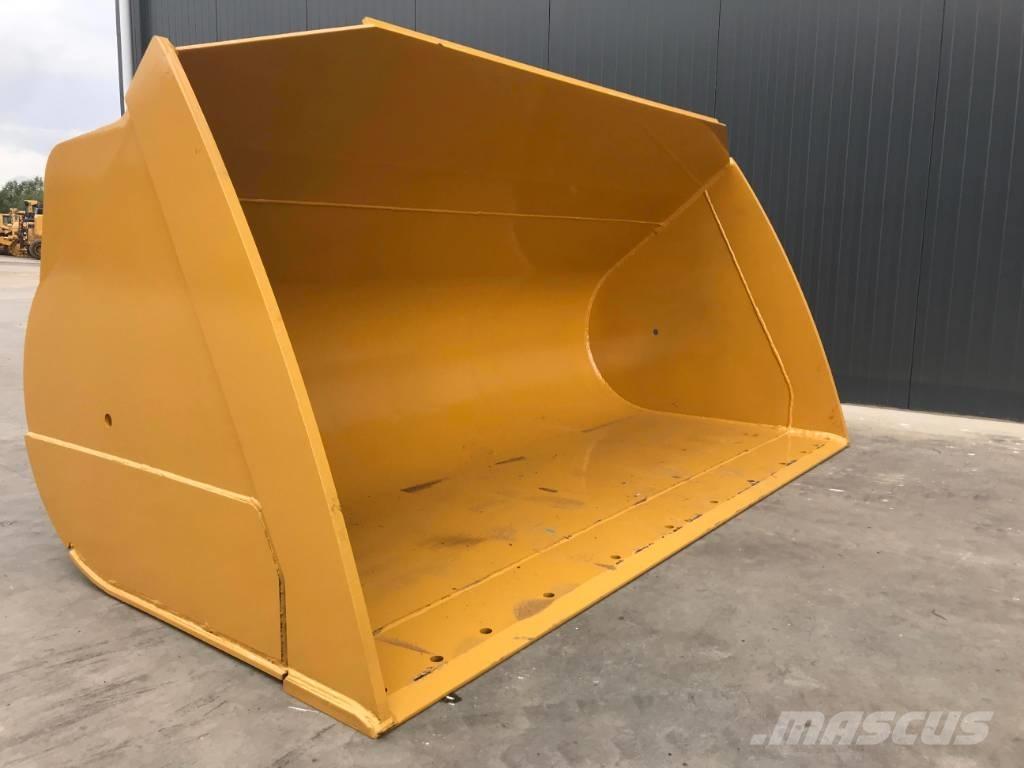 CAT 938K Kaušai