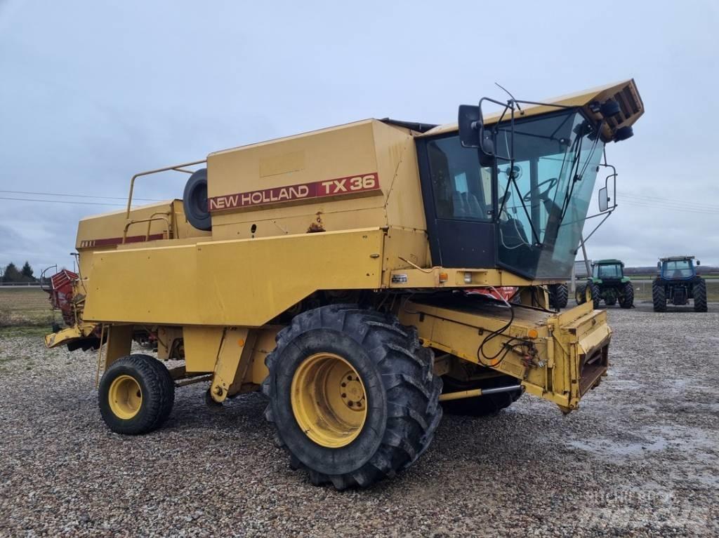 New Holland TX 36 Derliaus nuėmimo kombainai