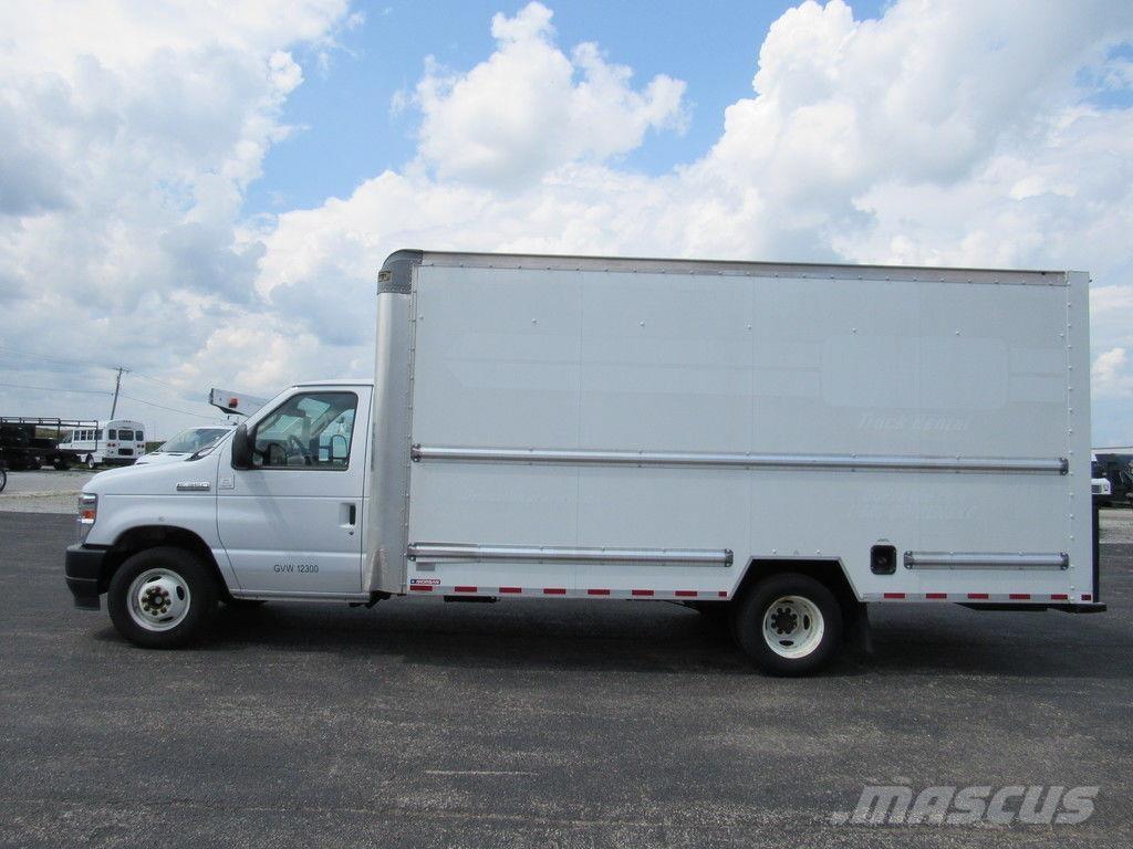Ford E-350 Sunkvežimiai su dengtu kėbulu