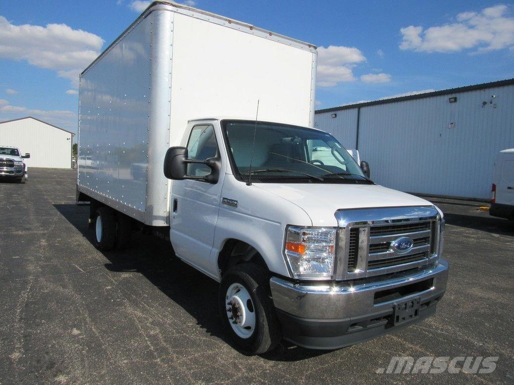Ford E-450 Sunkvežimiai su dengtu kėbulu