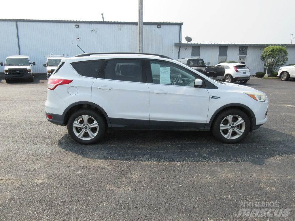 Ford Escape Lengvieji automobiliai