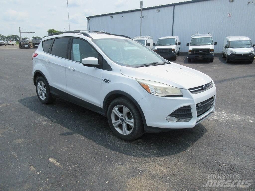 Ford Escape Lengvieji automobiliai