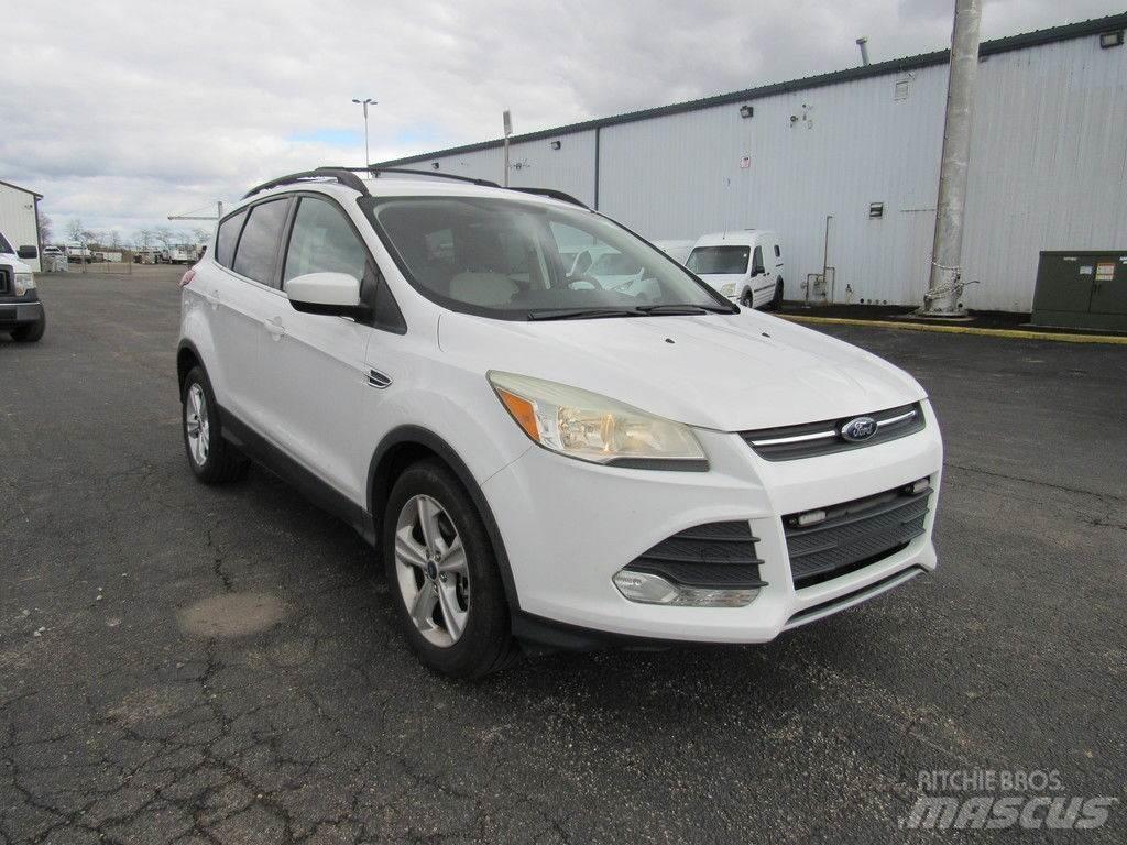 Ford Escape Lengvieji automobiliai