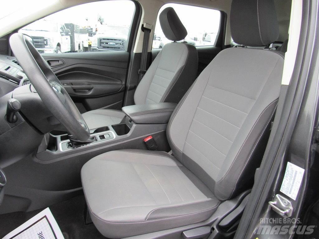 Ford Escape Lengvieji automobiliai