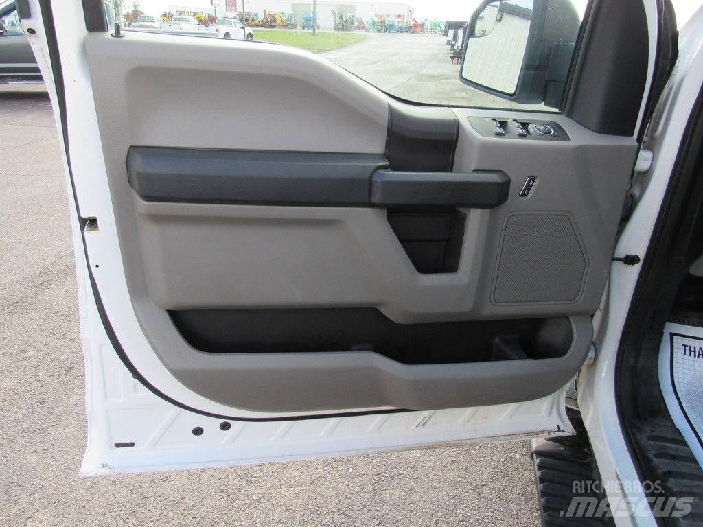 Ford F-150 Pikapai / Bortiniai sunkvežimiai