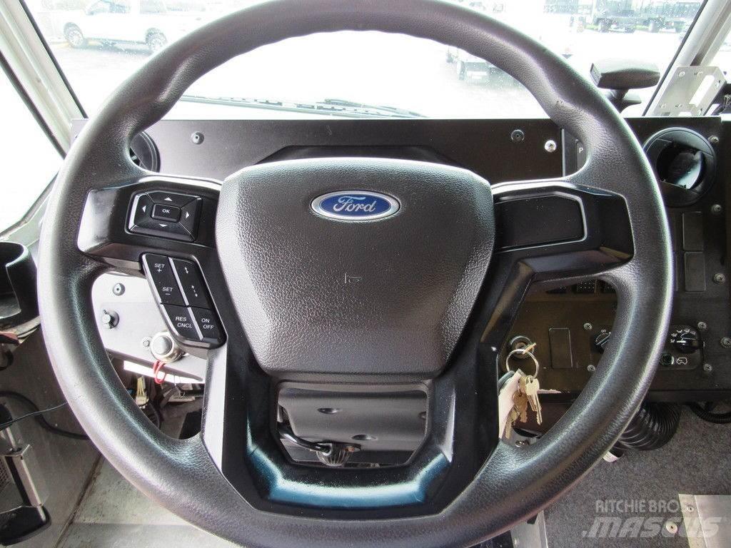 Ford F-59 Sunkvežimiai su dengtu kėbulu