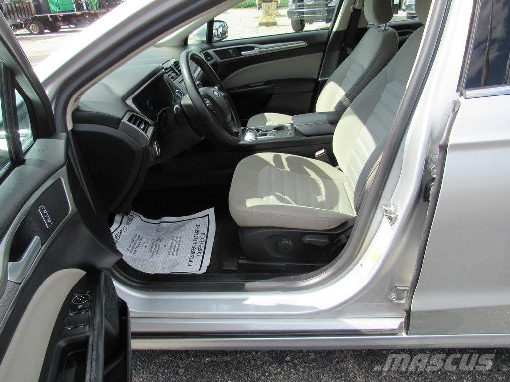 Ford Fusion Lengvieji automobiliai
