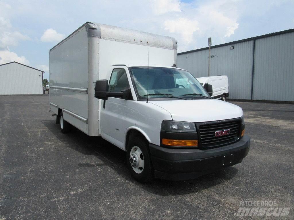 GMC Savana 3500 Sunkvežimiai su dengtu kėbulu