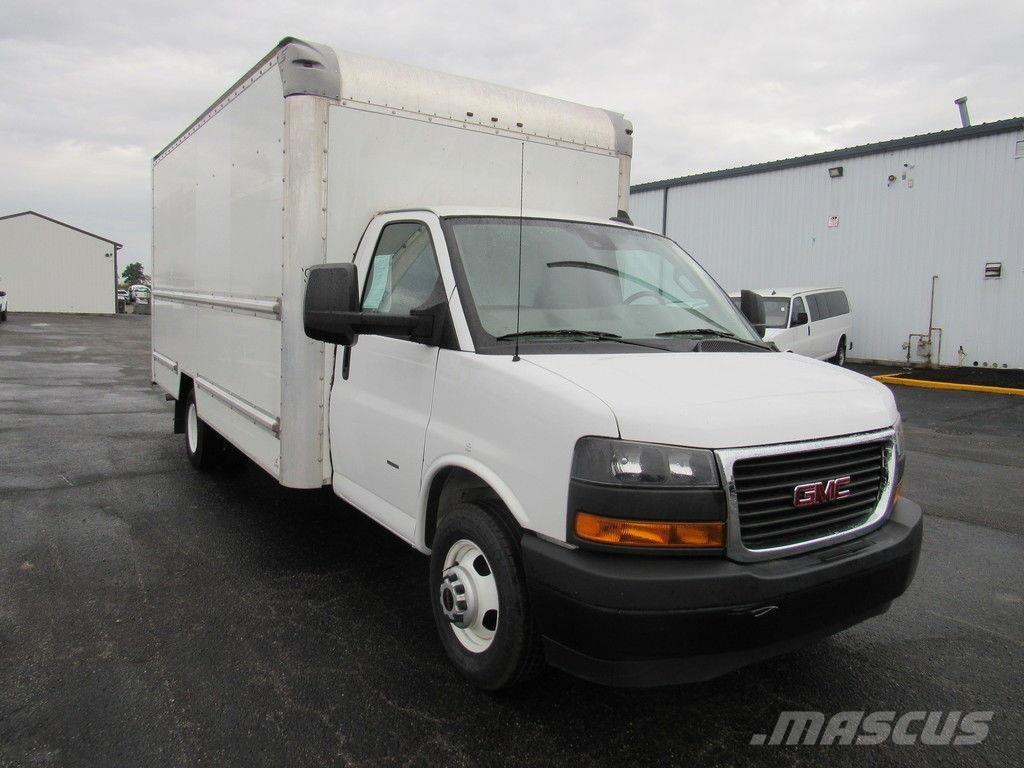 GMC Savana 3500 Sunkvežimiai su dengtu kėbulu