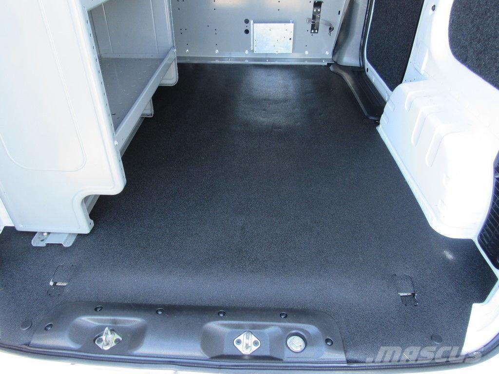 Nissan NV200 Krovininiai furgonai