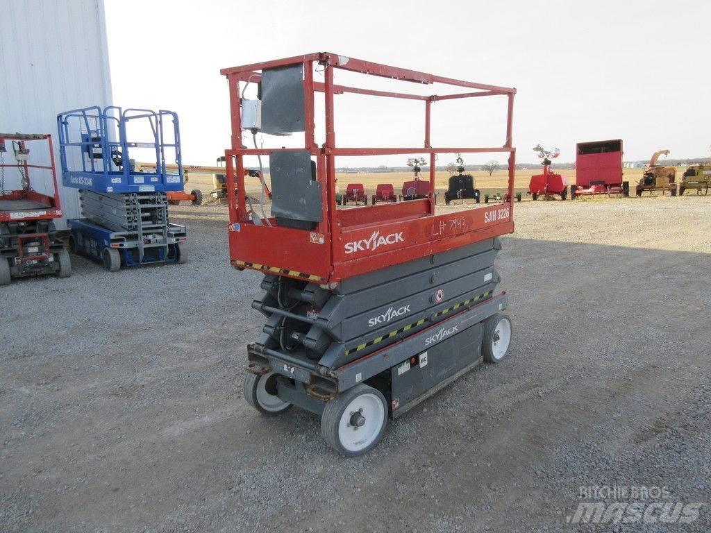 SkyJack SJ3226 Kiti naudoti statybos komponentai