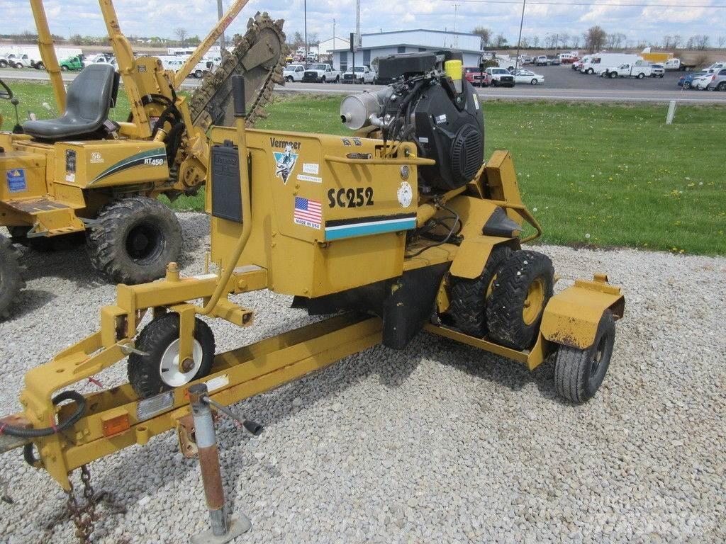 Vermeer SC252 Kelmų smulkintuvai