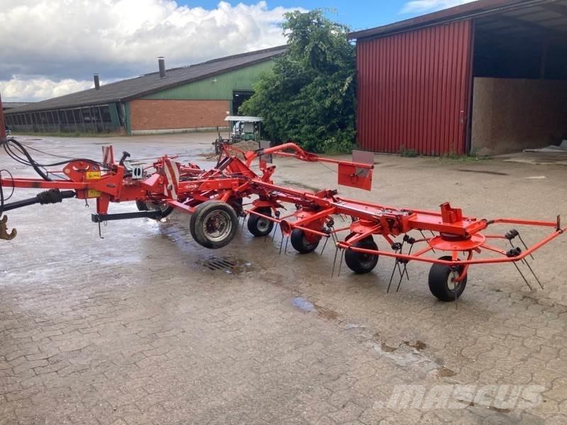 Kuhn GF 8702 T Šieno grėbliai ir vartytuvai