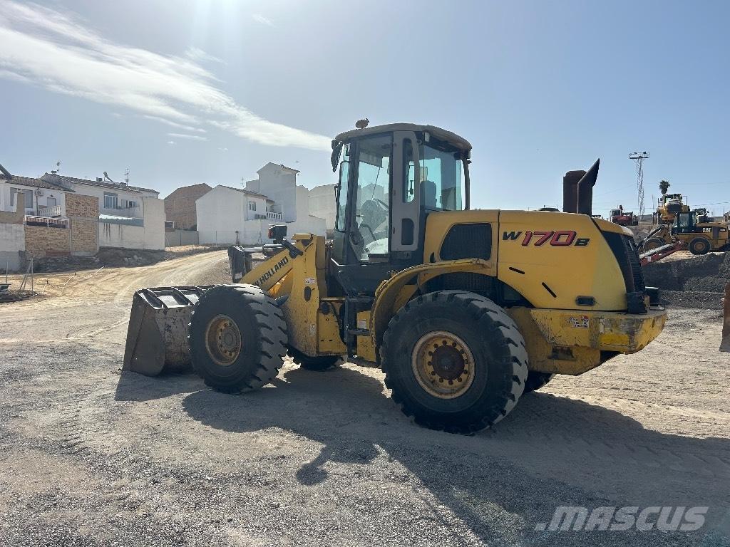 New Holland W 170 B Naudoti ratiniai krautuvai