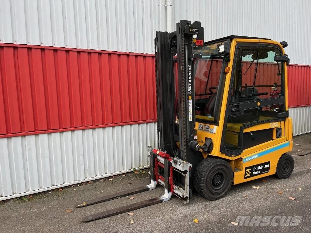 UniCarriers 1Q2L25Q Elektriniai šakiniai krautuvai