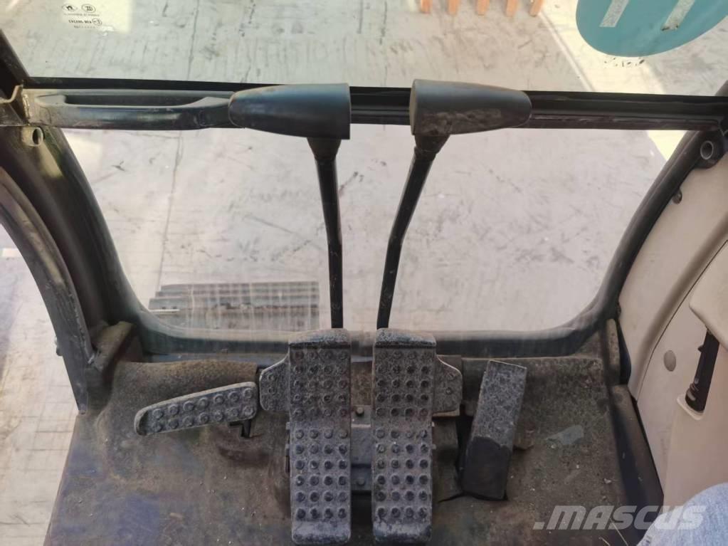 Hitachi ZX 70 Vidutinės galios ekskavatoriai 7-12 t