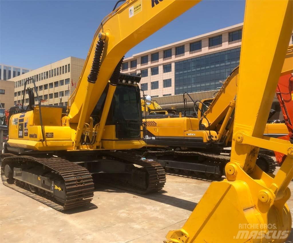 Komatsu PC200 Vikšriniai ekskavatoriai